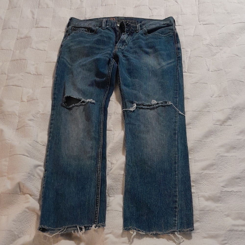 Bullhead Blue Straight Leg Distressed Jeans